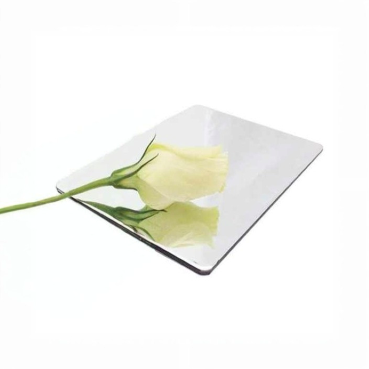 Τι κάνει τα σύνθετα πάνελ αλουμινίου Silver Mirror μια εξαιρετική επιλογή για τα έργα σας